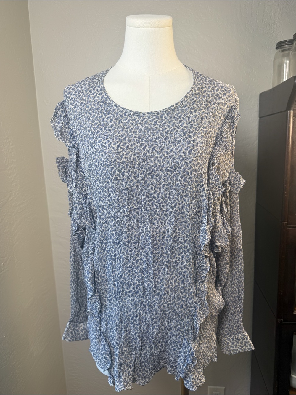 AG Adriano Goldschmied Silk Blend Ruffle Light Blue Floral Blouse Size M
